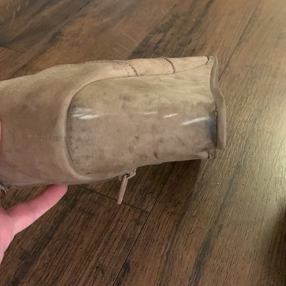 Women’s beige wedge bootie - Picture 4 of 6